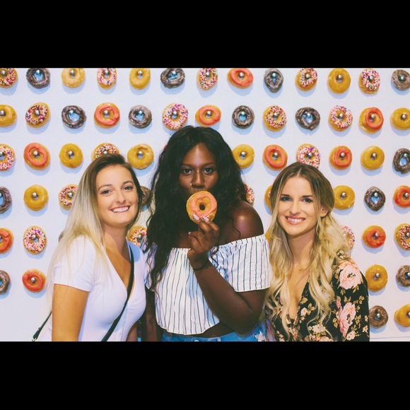 Meet your Posher, Sally - Picture 8 of 8